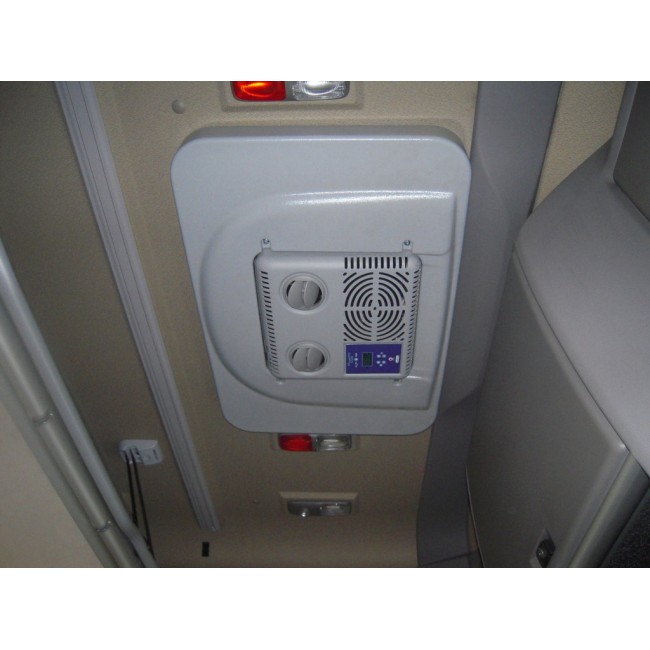 Кондиционер в машину в люк. Кондиционер на ford transit. Кондиционер в машину в люк. Кондиционер autoclima fresco 3000. Стояночный кондиционер volvo fh12.